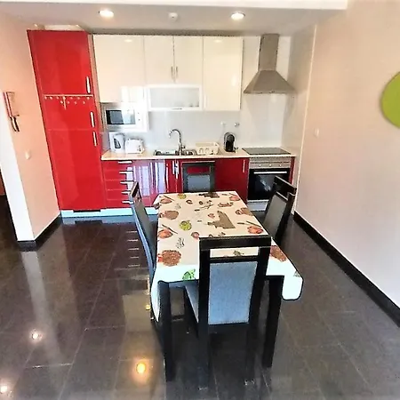 Rocha Tower 11C-11E *