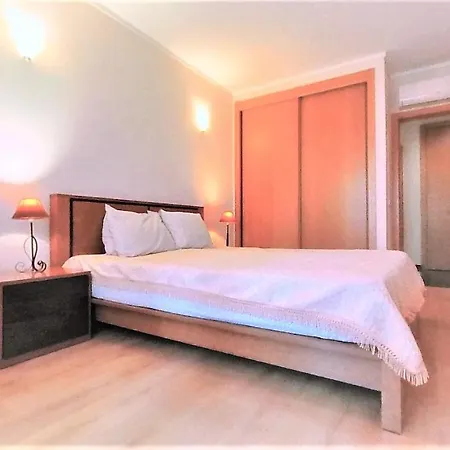 Rocha Tower 11C-11E Портиман