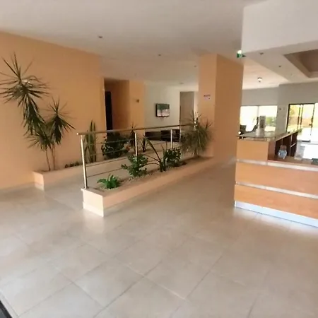 Appartement Rocha Tower 11c-11e *