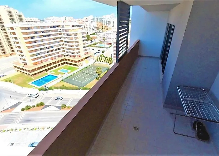 Rocha Tower 11c-11e Lägenhet *