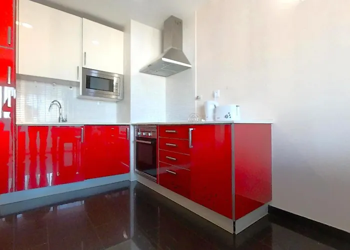 Rocha Tower 11c-11e *