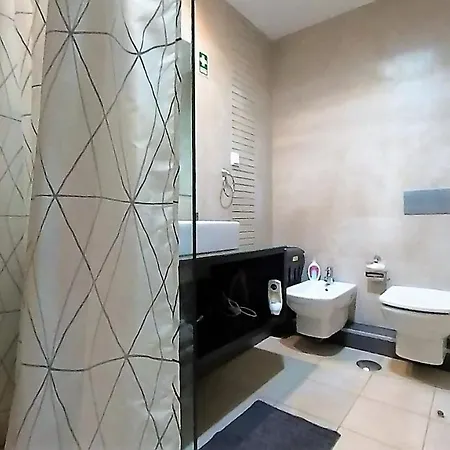 Rocha Tower 11C-11E *