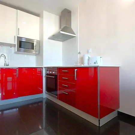 Rocha Tower 11C-11E *